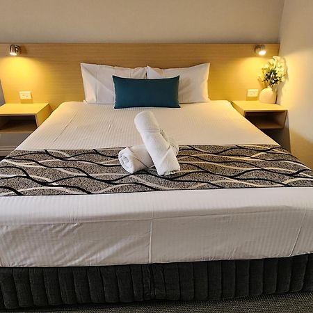 Country Gardens Motel คูนาแบราบรัน ภายนอก รูปภาพ